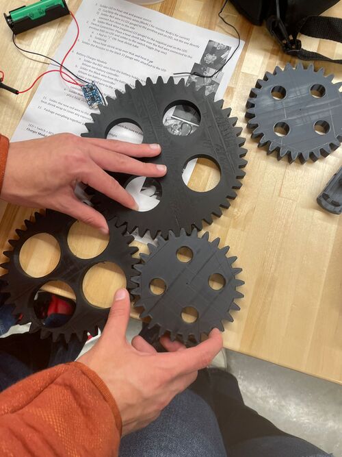 File:Testing of gear teeth.jpg