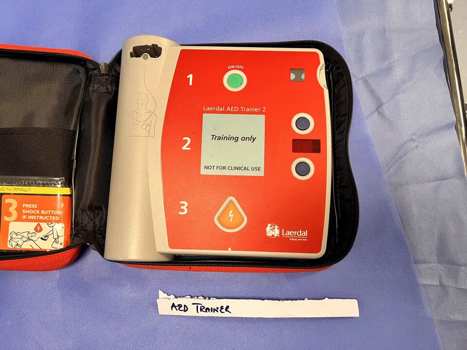 File:AED trainer 1.jpg