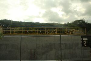 300px-Infraestructura_para_un_nuevo_proyecto_de_tratamiento_de_aguas_negras.jpg