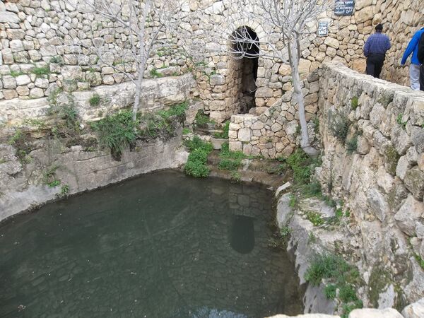 File:Israel Reservoir.JPG