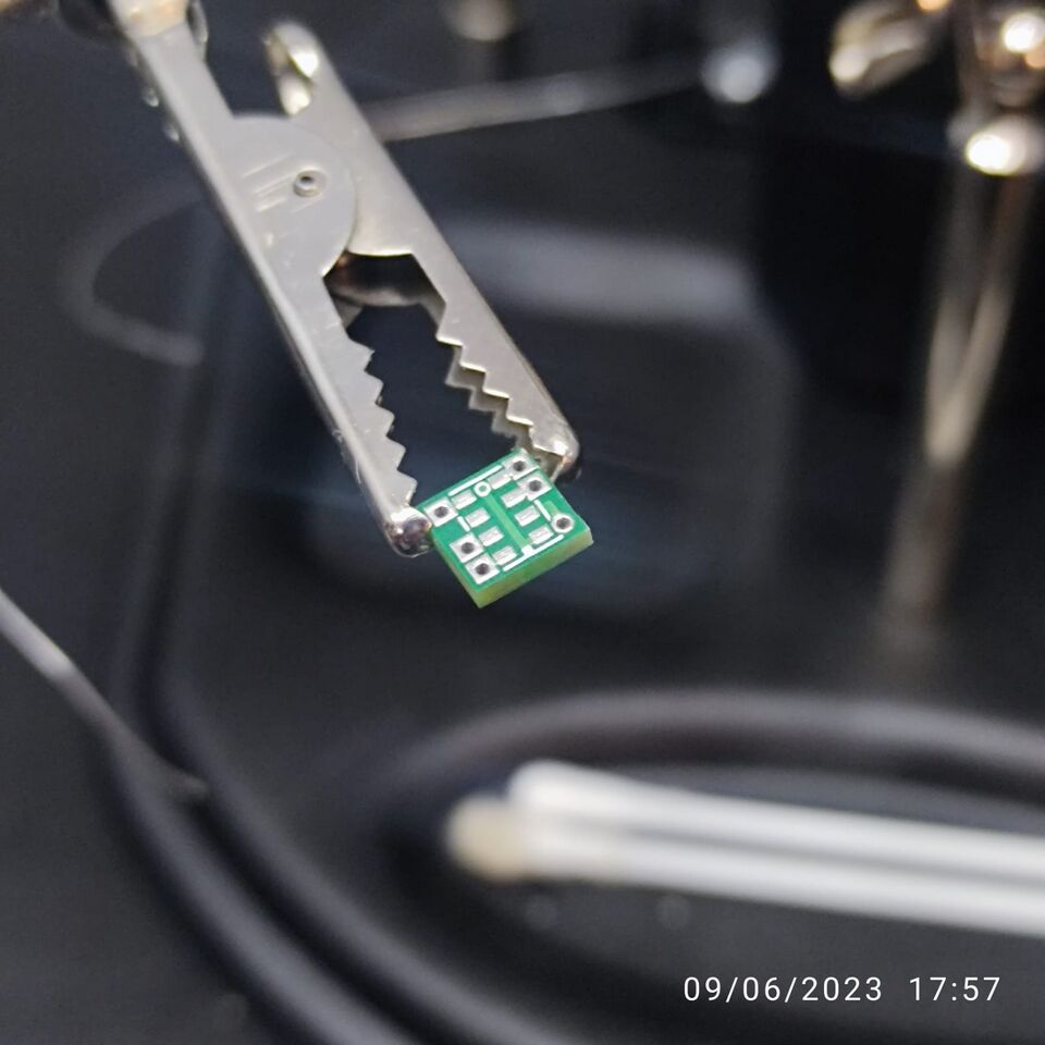 File:PressureSensor-PCB1.jpg