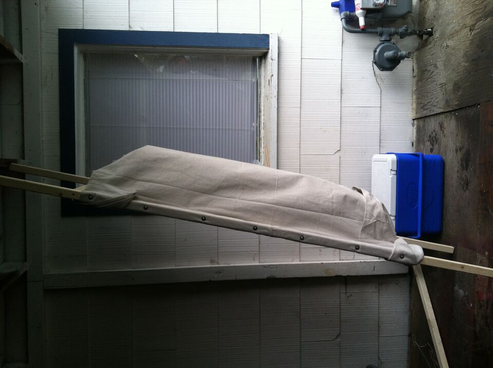 File:Stretcher on wall.JPG