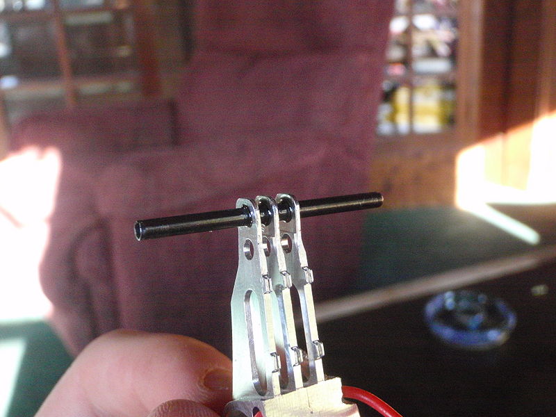 File:Attach tension pin.JPG