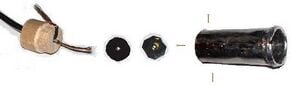 300px-Wire_beechewood_plastic_tinplate_.jpg