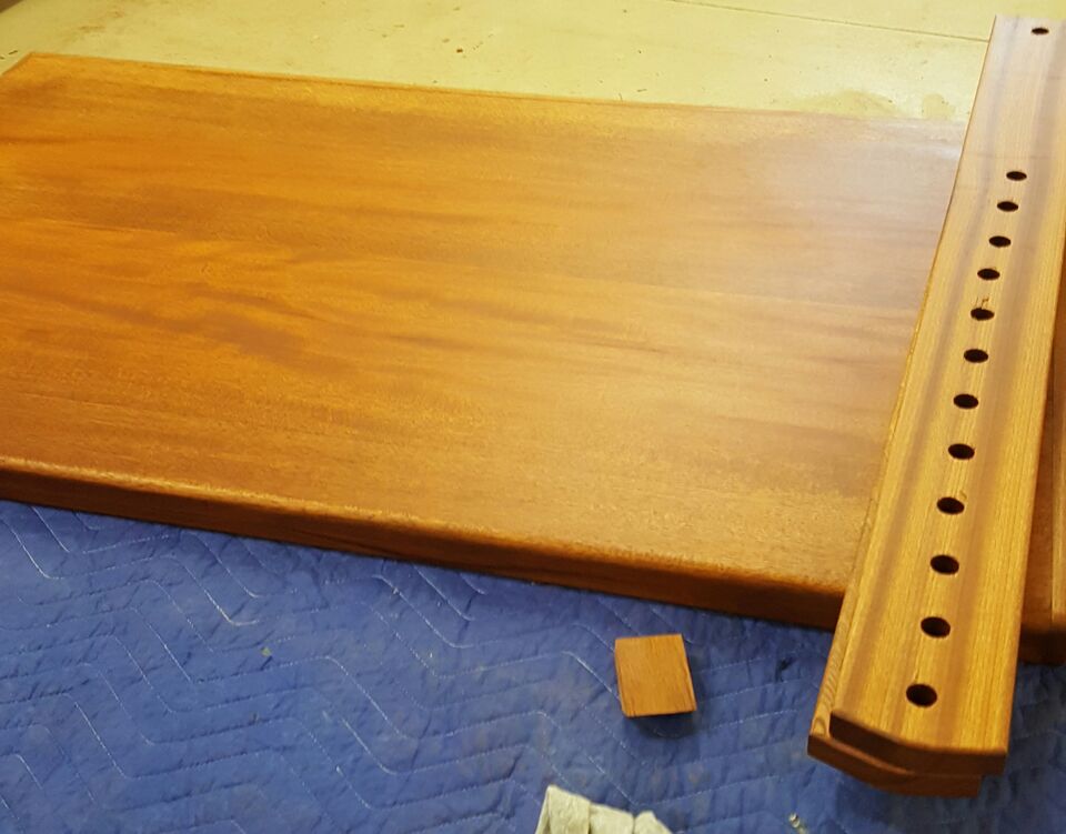 File:Step 13 Fidget desk.jpg