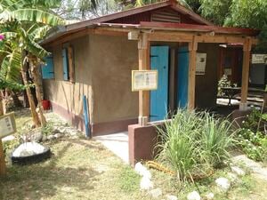 330px-HCStrawbale.jpg