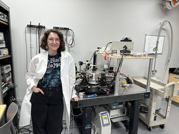 File:Lab photo Janis.jpg