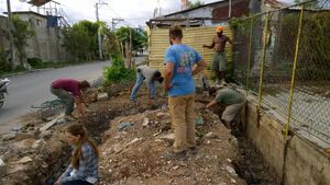 LasMalvinas destacamento rebarintrench3.jpg