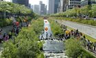 Korea-Seoul-Cheonggyecheon-2008-01.jpg