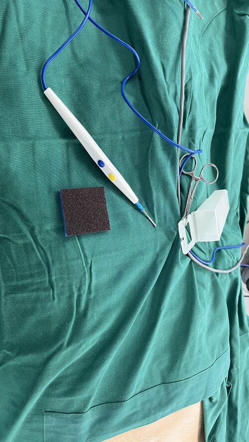 File:Electrocautery pencil 2.jpg