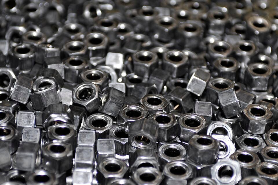 File:Nuts.jpg