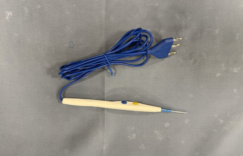 Electrocautery pencil, view 1