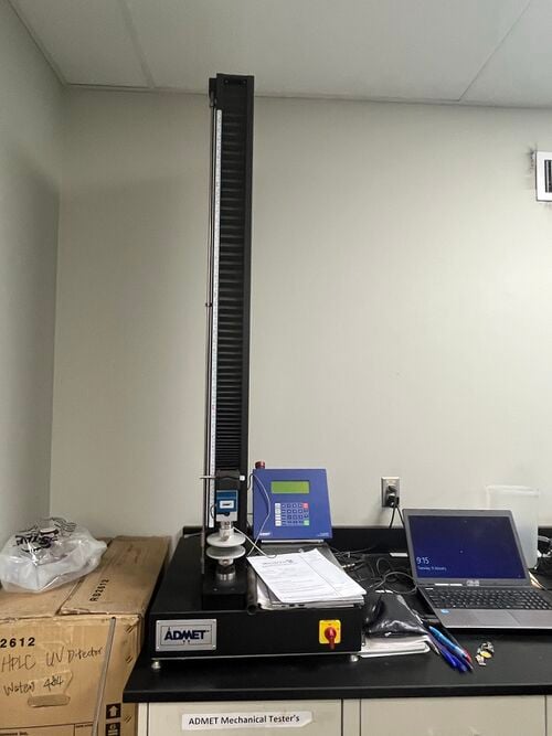 File:Machine tensile test.jpg