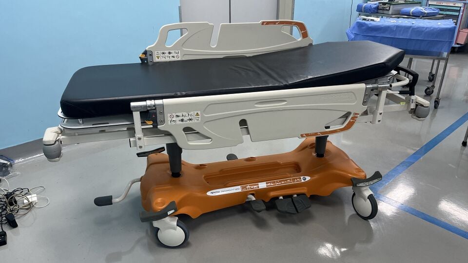 Stretcher, view 2