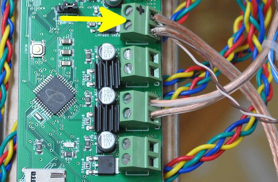 File:MOST Delta wire power.JPG