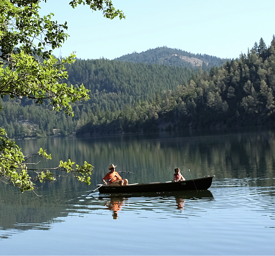 File:Pecson's in a Boat.png