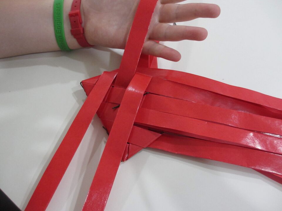 File:Weaving24.jpg
