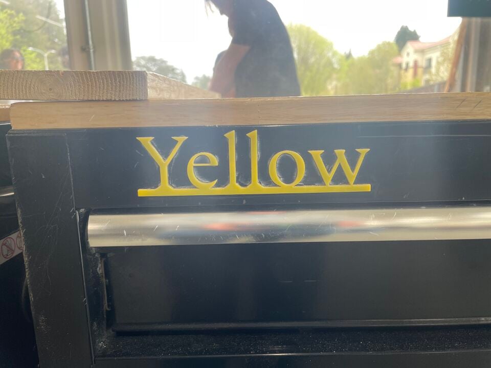 File:Matt Building Yellowlabeling.jpg
